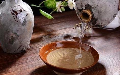 浓香型白酒适合长期储存吗?